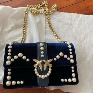 Authentic Pinko sapphire velvet love chain bag